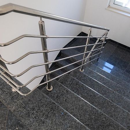 Apartment DOMO Makarska Buitenkant foto
