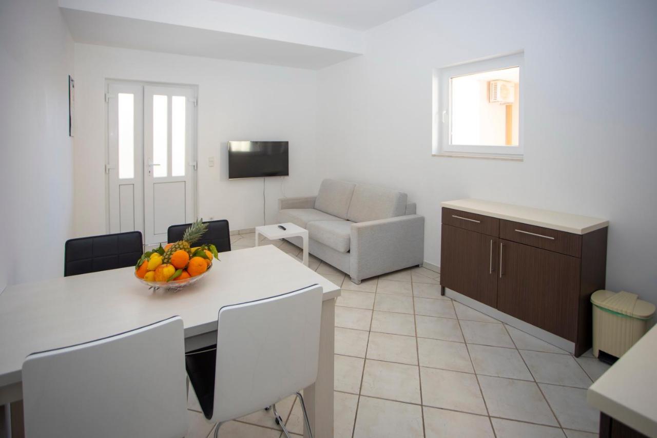 Apartment DOMO Makarska Buitenkant foto