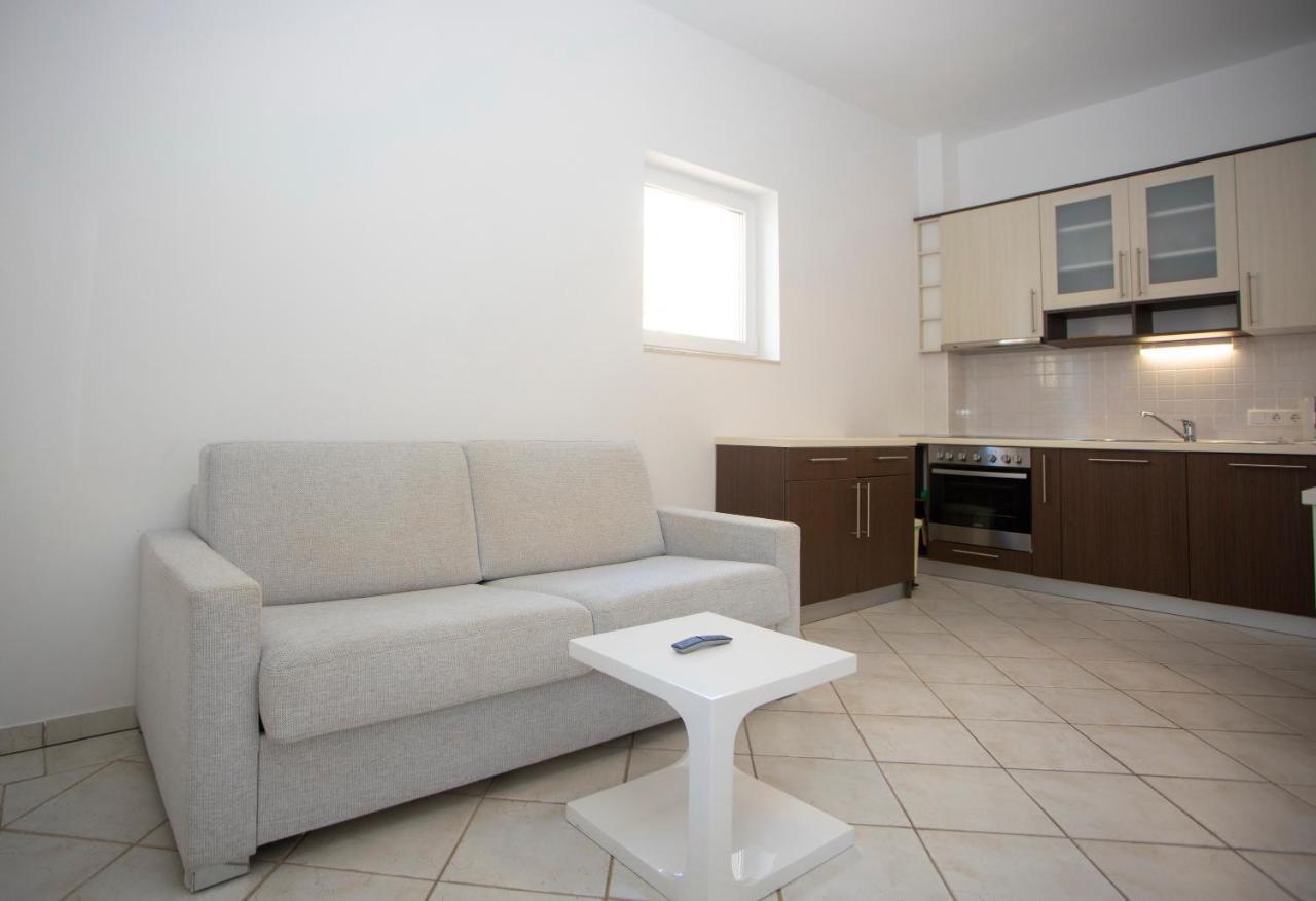 Apartment DOMO Makarska Buitenkant foto