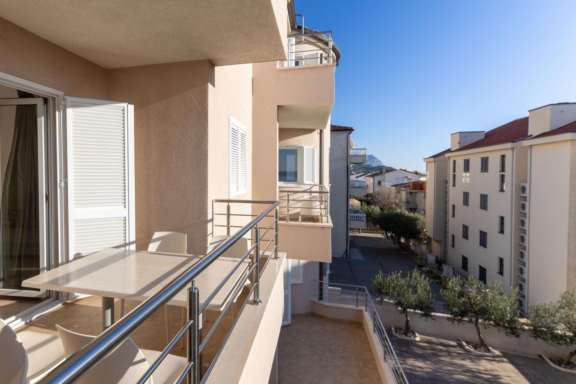 Apartment DOMO Makarska Buitenkant foto